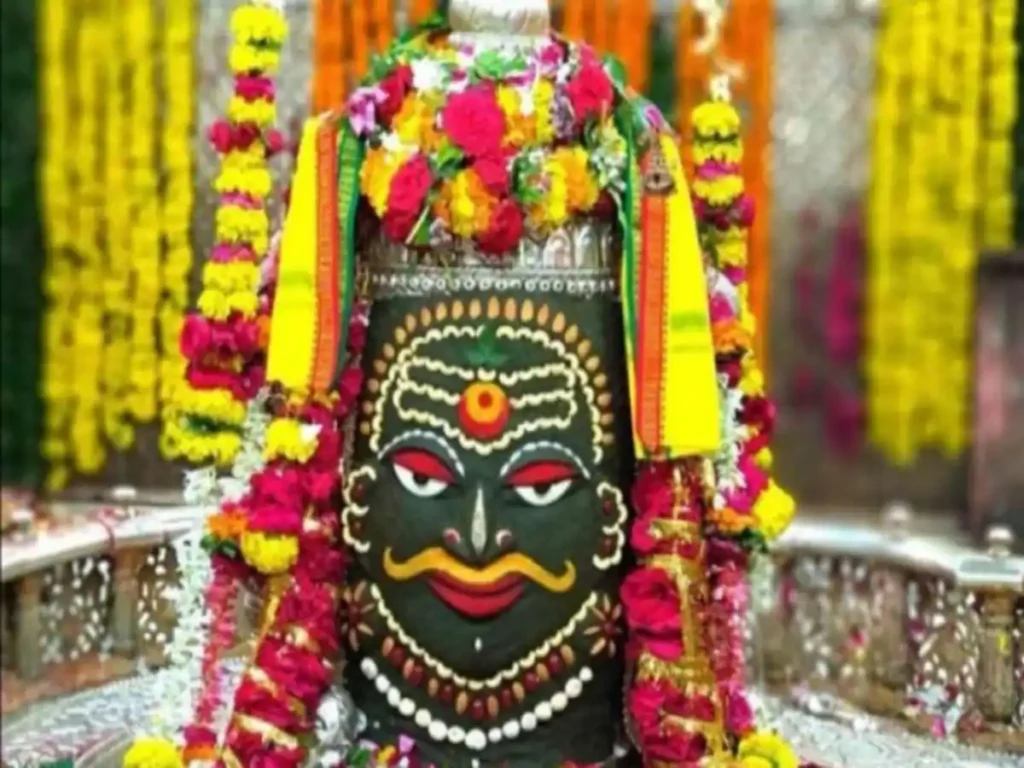 Mahashivratri पर बन रहा अद्भुत संयोग, इन सभी राशियों को मिलेगा लाभ, जीवन रहेगा सुखमय, ऐसे करें भगवान Shiva का जलाभिषेक 10 mahakal 1665387698