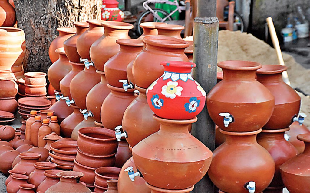 benefits an earthen pot or jug kept in the house will give - 4