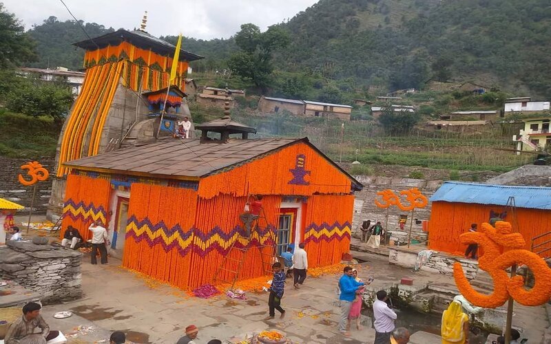 Triyugi Narayan Temple