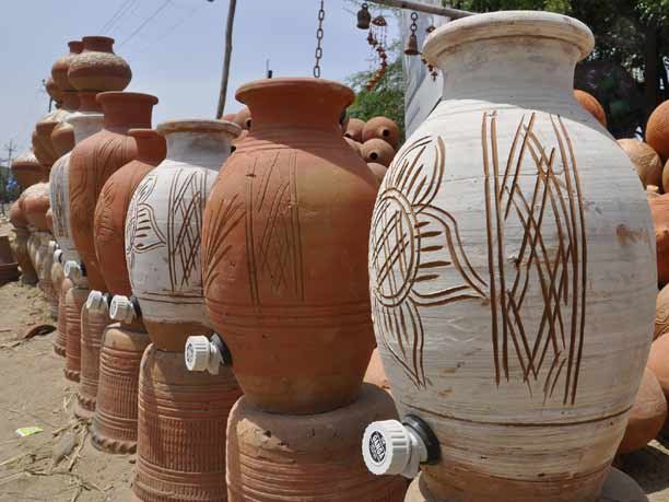 benefits an earthen pot or jug kept in the house will give - 8