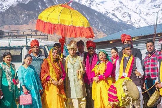 Lord Shiva-Parvati के विवाह का स्थल Triyugi Narayan Temple, Today भी जल रही ज्योति की लौ 6 Triyugi Narayan Temple -5