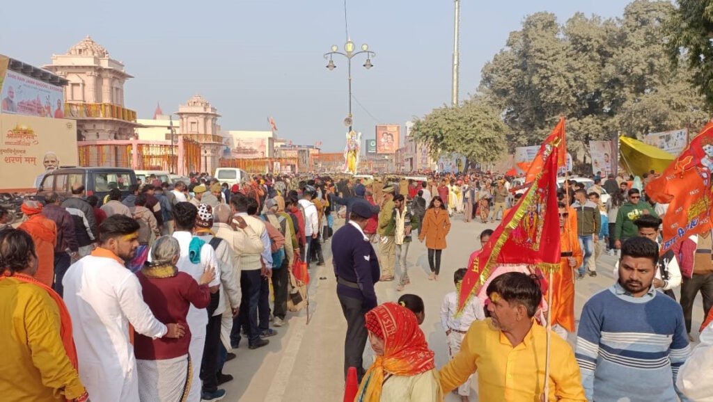 Ayodhya में Ramlala के दर्शन कर Panipat लौटा श्रद्धालुओं का जत्था, MP Sanjay Bhatia और यात्रियों ने साझा किए अनुभव, भाजपा जिलाध्यक्ष Dushyant Bhatt ने किया स्वागत 4 अयोध्या 11