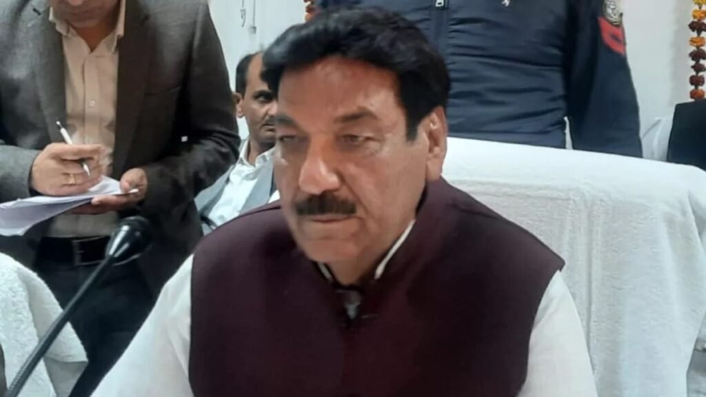 Ranjit Chautala को CM Naib Saini की कैबिनेट से देना पड़ेगा त्याग पत्र, दलबदल कानून होगा लागू, BJP ने हिसार लोकसभा सीट पर मैदान में उतारा 2 रणजीत चौटाला