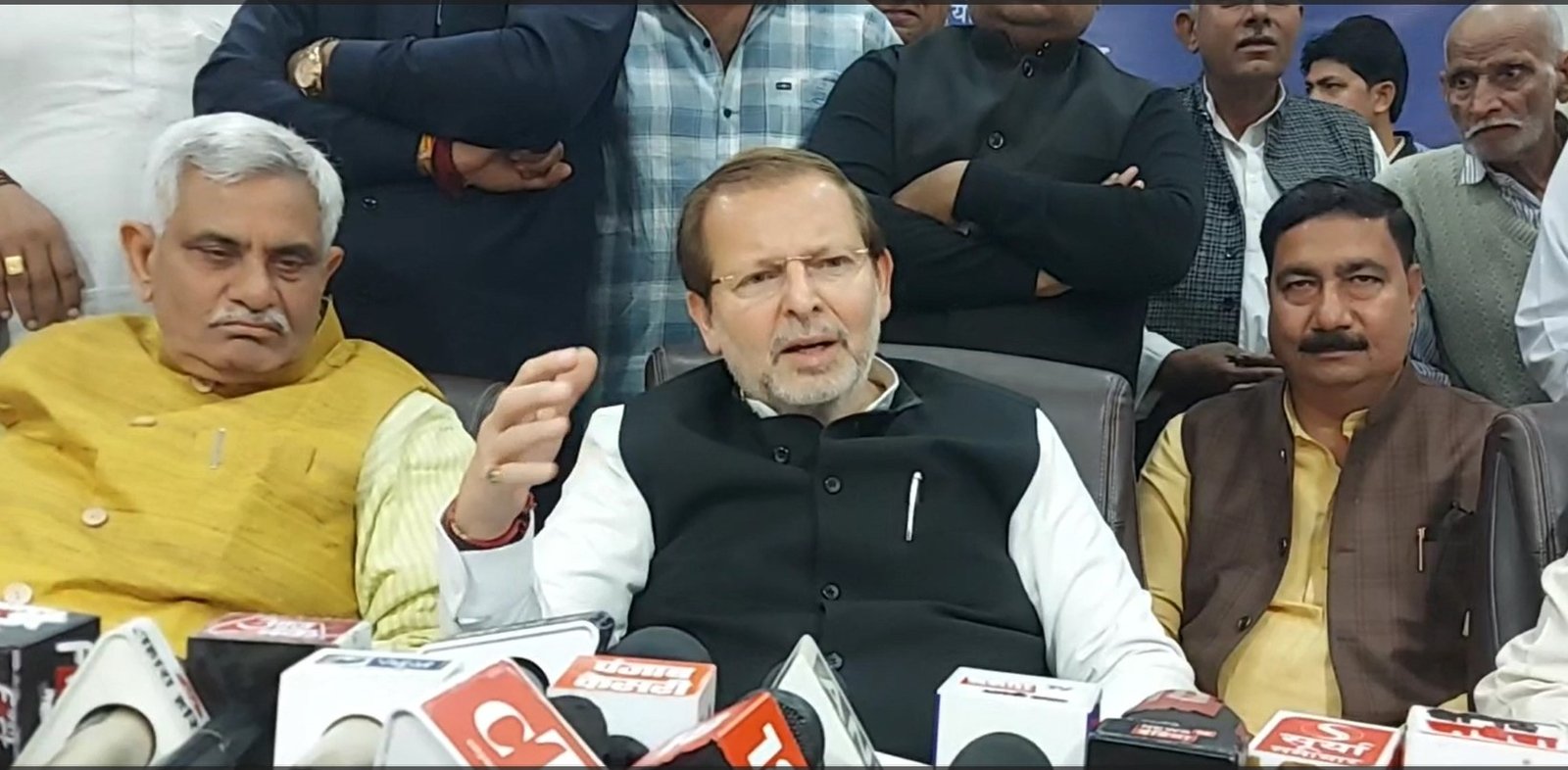 BJP leaders get angry at Congress