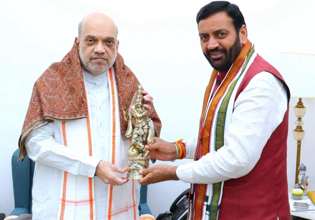 PM Modi के बाद CM Naib Saini की राष्ट्रपति, अमित शाह और जेपी नड्डा से मुलाकात, सियासी हालातों और मंत्रिमंडल विस्तार पर की गई चर्चा 2 सैनी अमित शाह