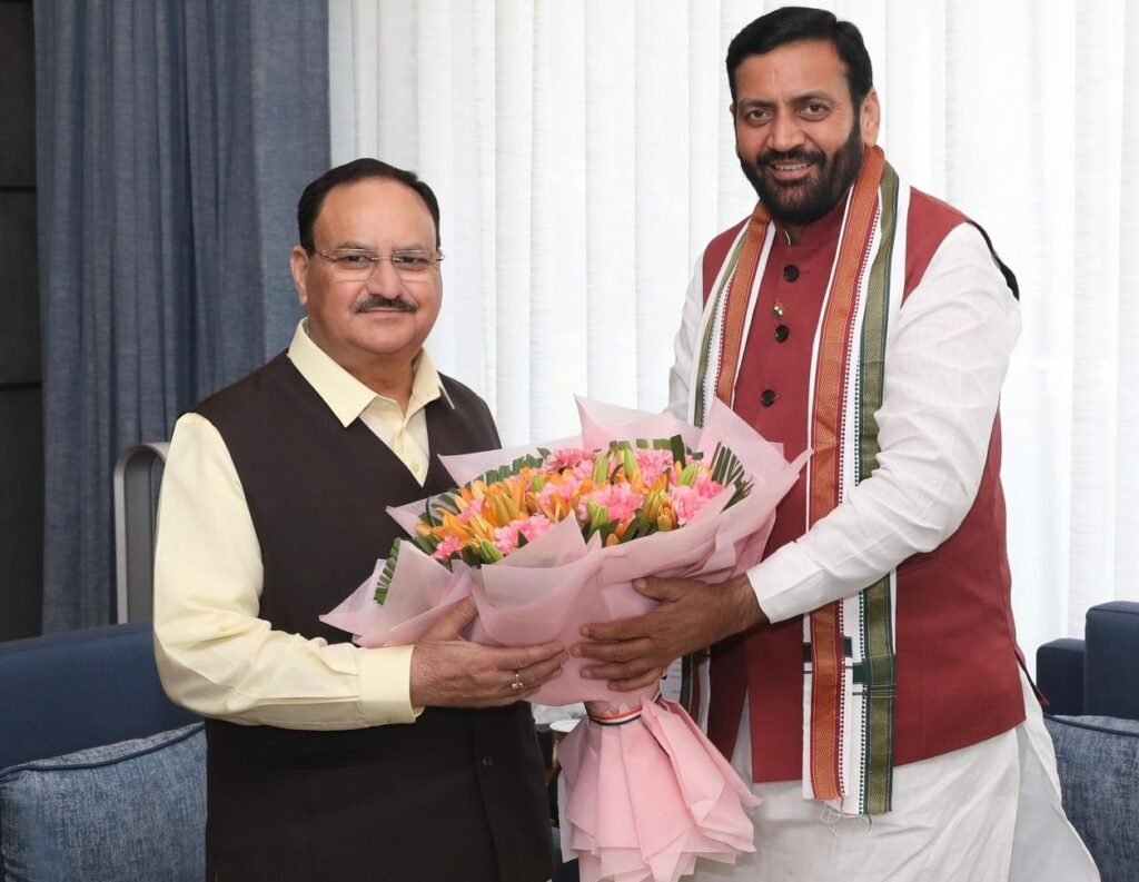 PM Modi के बाद CM Naib Saini की राष्ट्रपति, अमित शाह और जेपी नड्डा से मुलाकात, सियासी हालातों और मंत्रिमंडल विस्तार पर की गई चर्चा 4 सैनी जेपी नड्डा