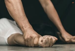 Raped a girl in broad daylight in a hotel