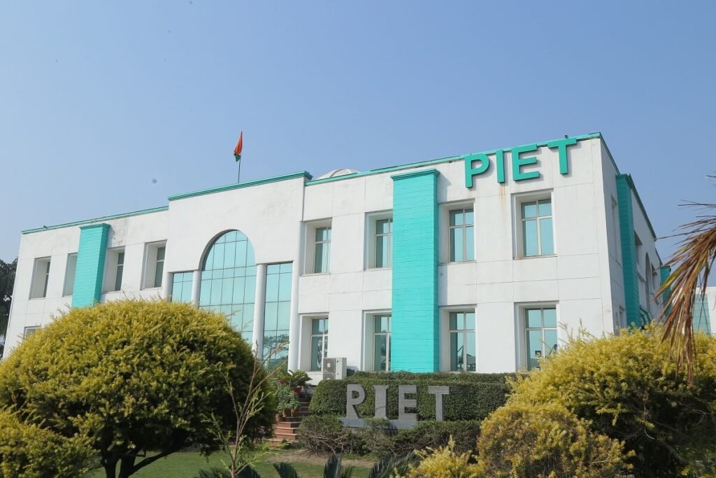 Kurukshetra-Kaithal कॉलेज ने जीता पाइट क्वेस्ट का खिताब, EX Vc Dr. Rajendra Kumar Anayat ने किया प्रेरित, नई शिक्षा नीति से कराया अवगत 2 Kurukshetra-Kaithal College won the title of Pite Quest - 2