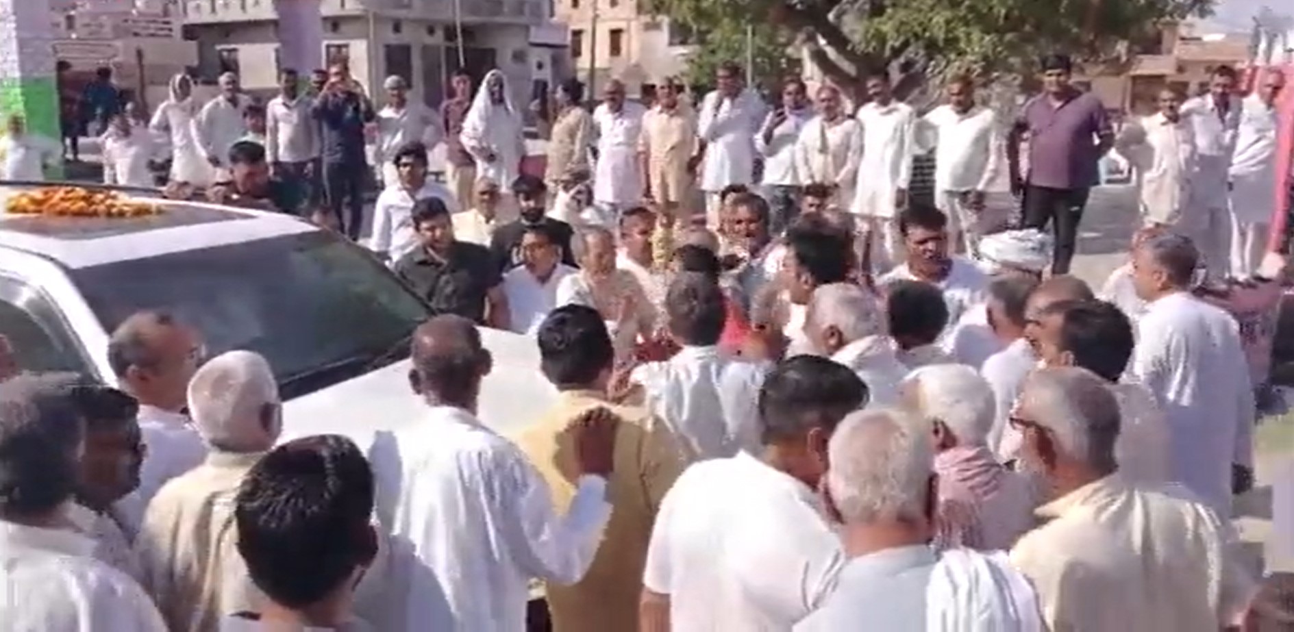 JJP leader Ajay Chautala protested in Bhiwani