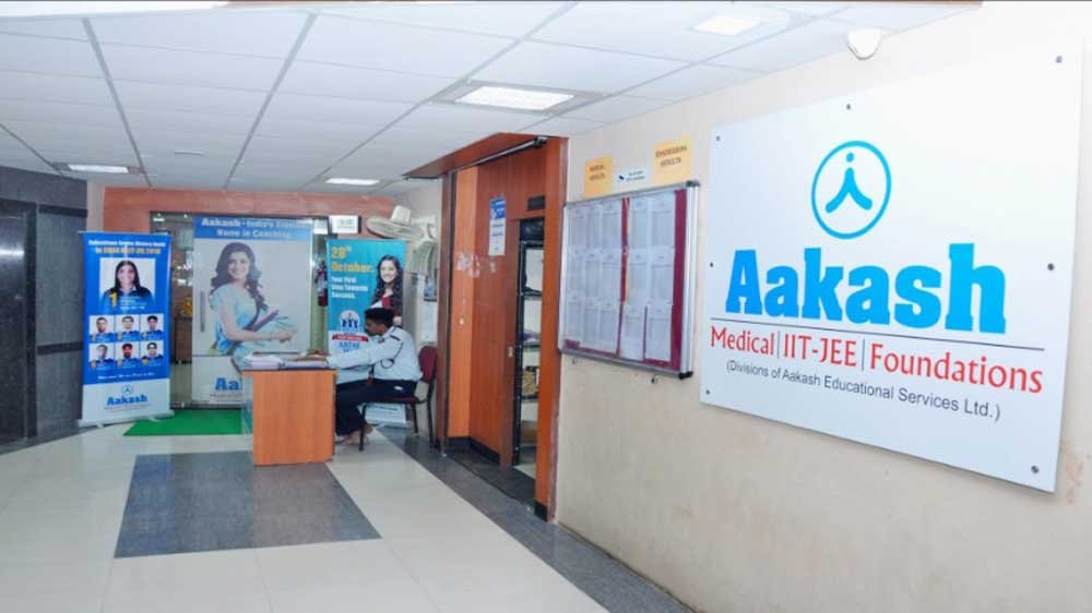 Aakash Educational Services Limited announces various scholarships - 6