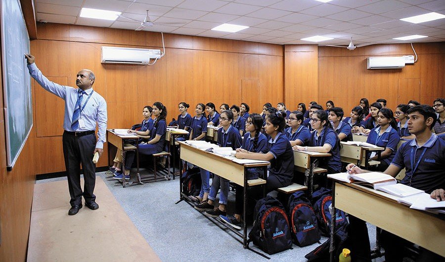 Aakash Educational Services Limited announces various scholarships - 2