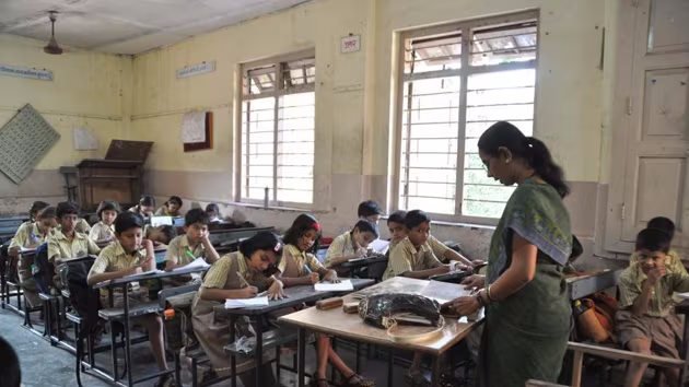 Haryana में शिक्षा विभाग का JBT शिक्षकों को झटका, स्टेशन मिलने के बाद भी joining नहीं, आचार संहिता के चलते Transfer Order पर रोक 4 जेबीटी 1