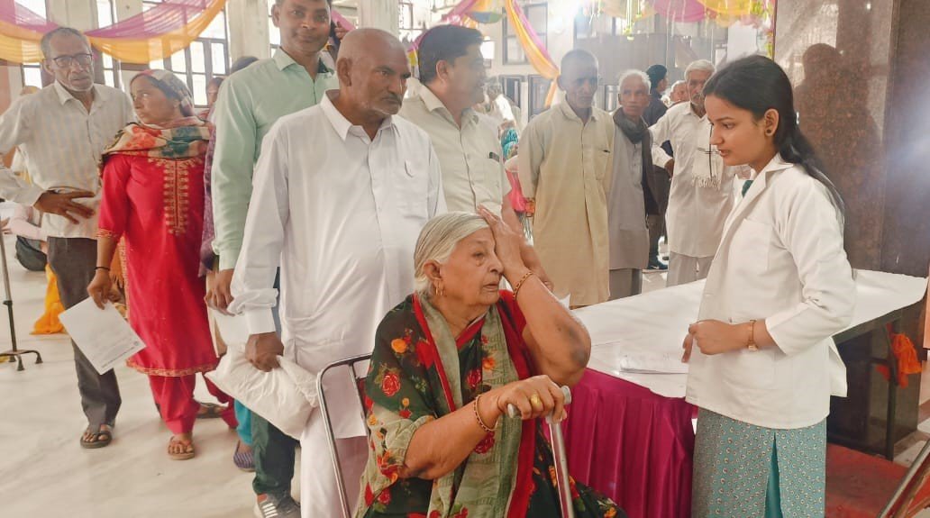 eye check up camp