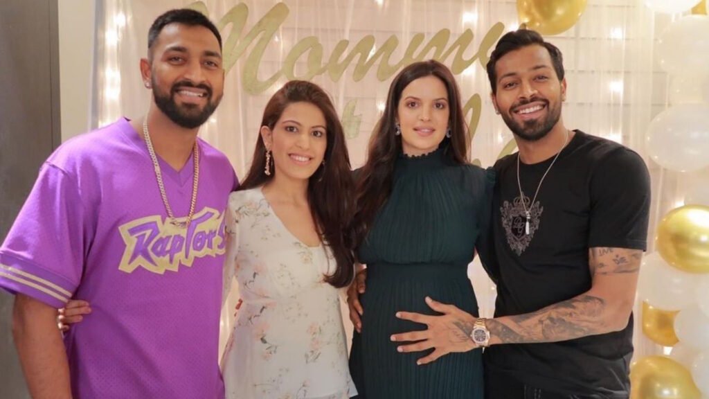 Hardik Pandya Stepbrother Arrested : IPL 2024 के बीच Cricketer Brothers को करोड़ों का चूना, हार्दिक पांड्या का सौतेला भाई गिरफ्तार, सामने आया चौंकाने वाला मामला 4 पांडया 2