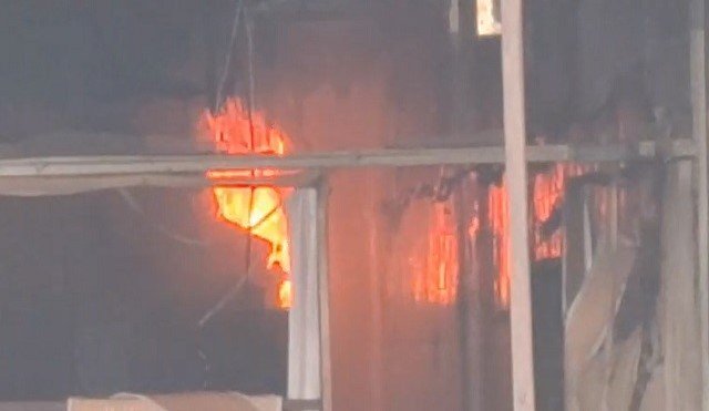 Fire broke out in the cardboard factory of Faridabad - 2