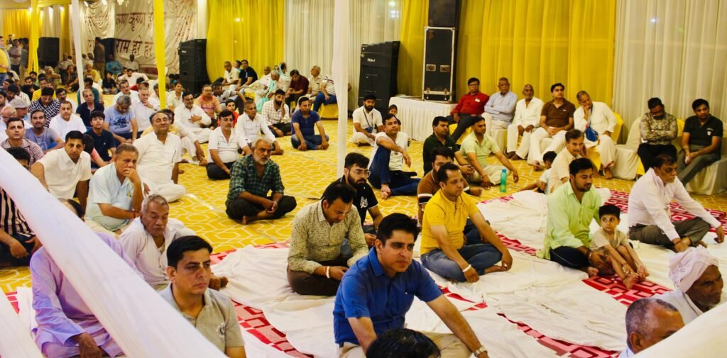 इस अवसर पर इस्कॉन प्रचार समिति के अध्यक्ष श्री सुन्दर लाल चुघ,, आशु गुप्ता, अशोक गोयल, विशाल गोयल ,देवेंद्र महाजन, गोपाल चोपड़ा, सनी अग्रवाल, पंकज मेंहदीरत्ता,, राज कुमार माटा इत्यादि उपस्थित थे। -  4