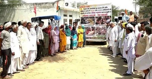 Farmer labor organizations took out tractor march