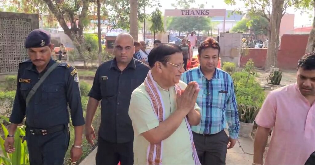 कमल गुप्ता 2