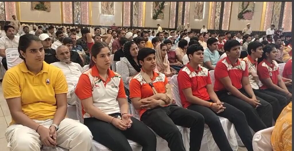 Haryana News : राष्ट्रीय और अंतरराष्ट्रीय स्तर पर देश को मिलने वाले मेडलों में 50 फीसदी म्हारे, CM Saini ने विजेता खिलाड़ियों को दिया हरियाणा खेल गौरव पुरस्कार 5 प्लेयर 2