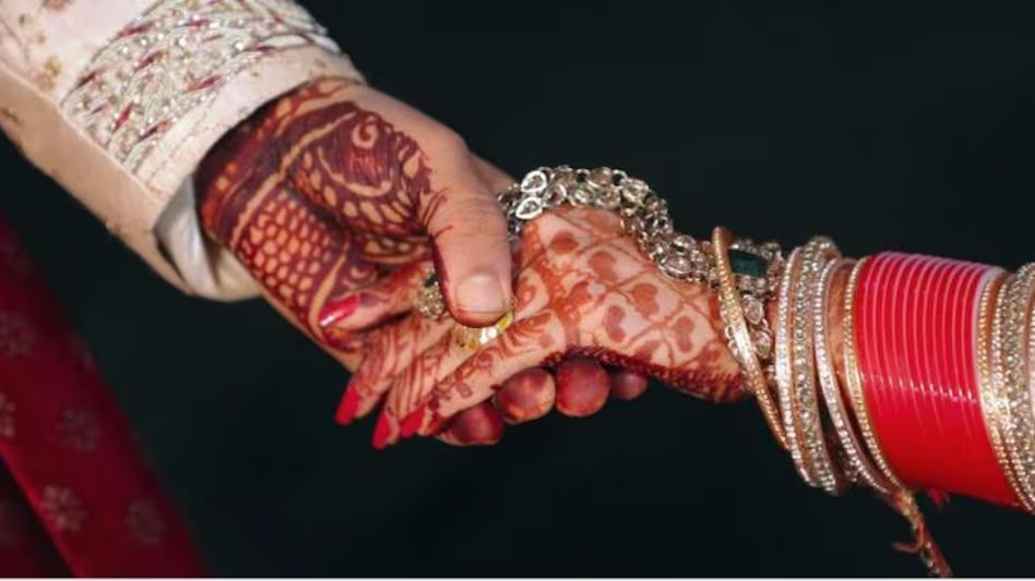 Haryana News : बहू दिलवाने का वादा भूली हरियाणा सरकार, कुंवारों ने PM Modi को बताई व्यथा, नौकरी और पंचायत चुनाव में भी मांगा कोटा 6 बहू 3