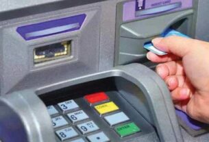 Woman duped by replacing ATM - 3