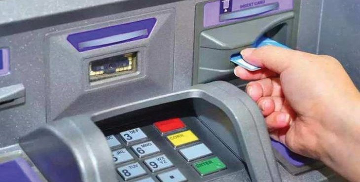 Woman duped by replacing ATM - 3