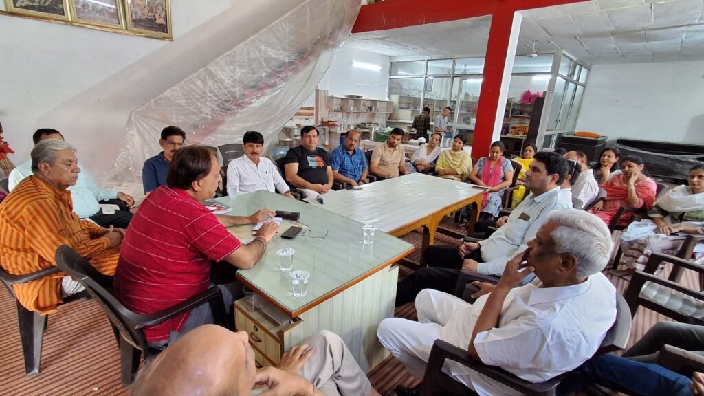 Sanatan Dharma Mandir Sabha held a meeting - 2