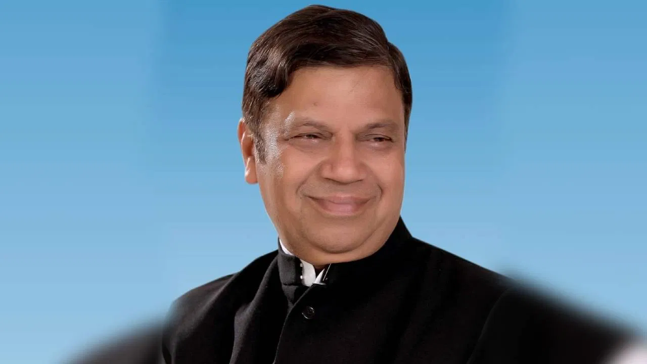 Minister Kamal Gupta