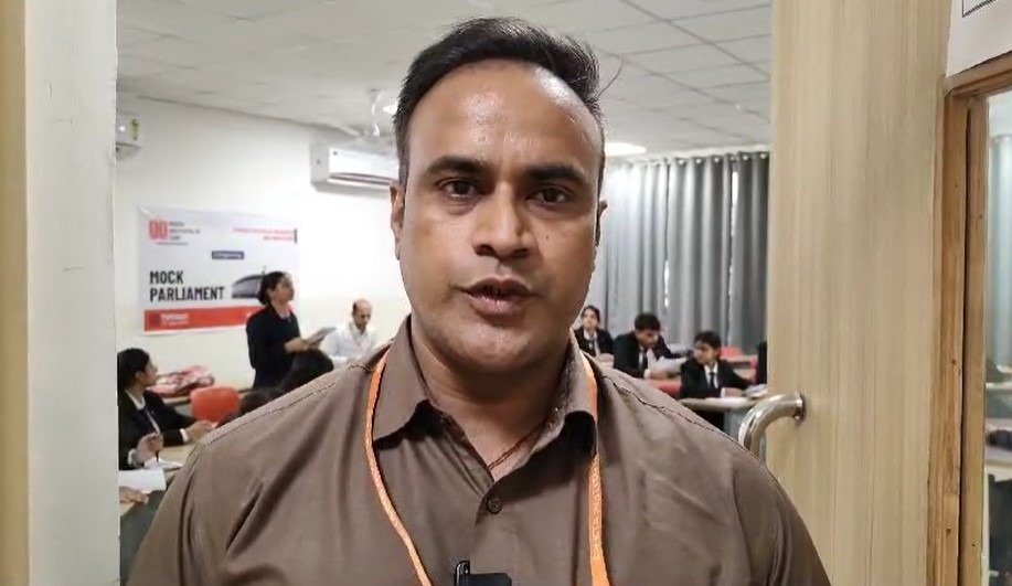 Geeta Institute में छात्रों को संसदीय कार्यवाही व वैधानिक प्रक्रिया से कराया गया रूबरू 3 Screenshot 237