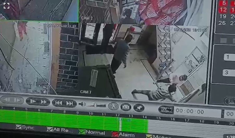 Vinod Barara Murder Case : हत्या के दिन का सीसीटीवी फुटेज आया सामने, निधि ने किया शूटर को इशारा, फिर घर से बाहर भागी 2 Screenshot 317