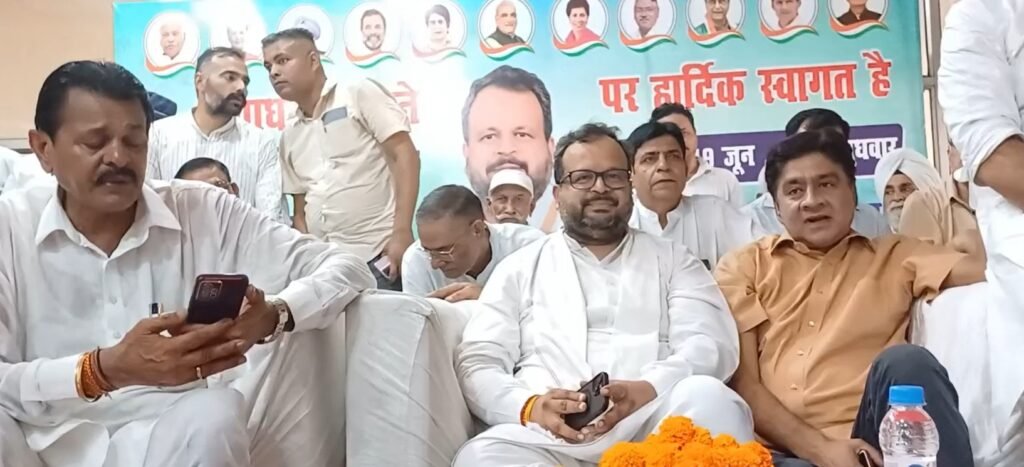 किरण और श्रुति चौधरी पर MP Varun Mullana का तंज, जो Congress छोड़कर जाते हैं, वो BJP में नहीं दिखते 4 MP Varun Mullana - 3