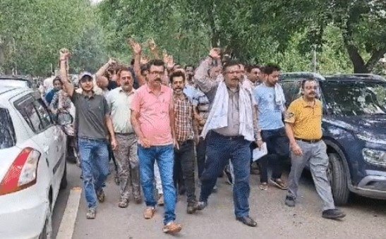 Traders expressed anger over the attack - 2