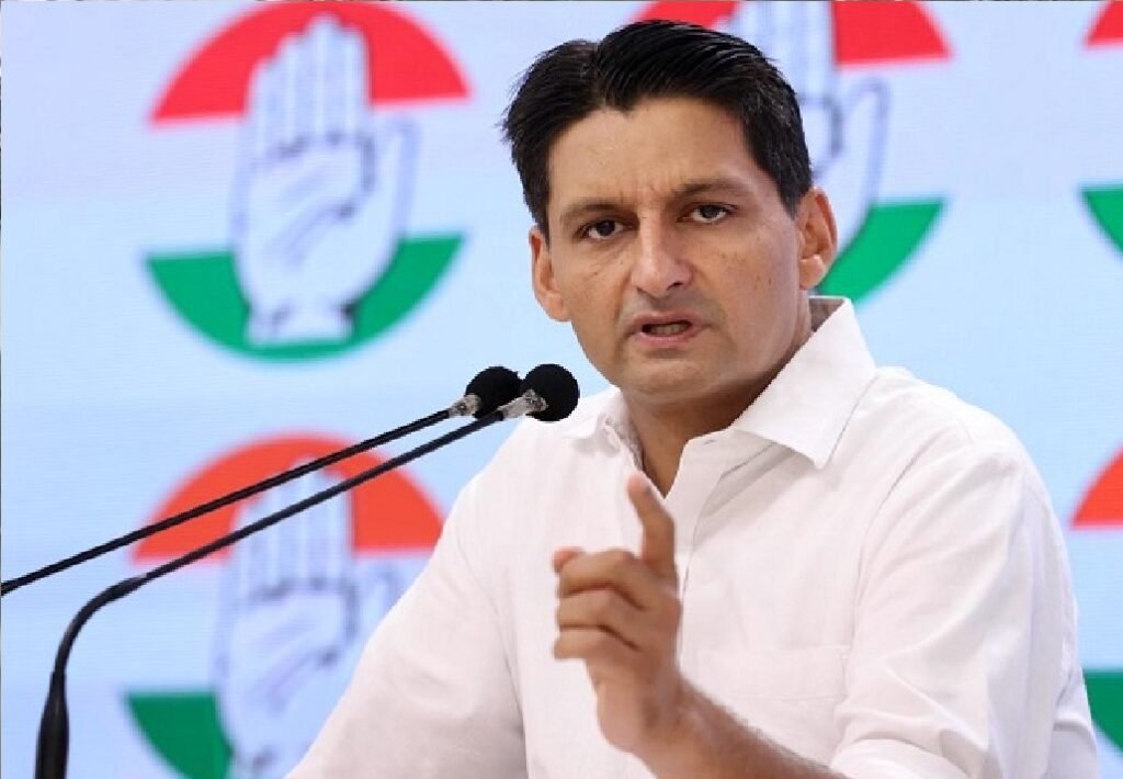Haryana की बबीता फोगाट और दीपेंद्र हुड्डा के बीच खिलाड़ियों की नौकरी को लेकर तकरार 2 Dispute between Haryana's Babita Phogat - 2