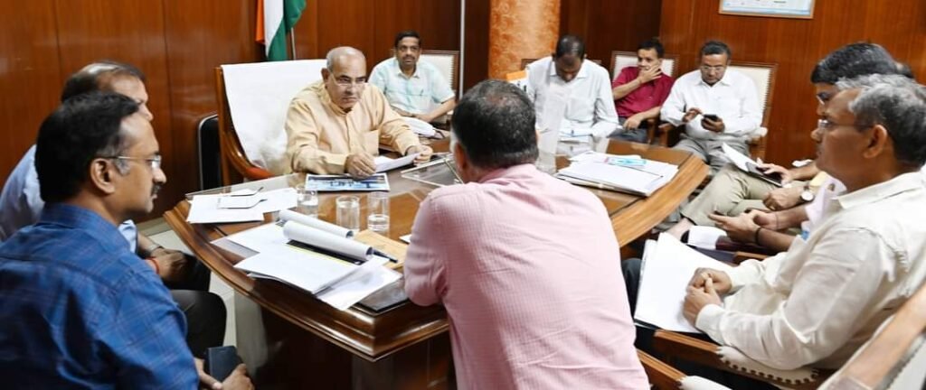 Haryana सरकार में दो विभागों का टकराव, Industries Department और श्रम विभाग के अधिकारियों के बीच खींचतान 2 Conflict between two departments - 2