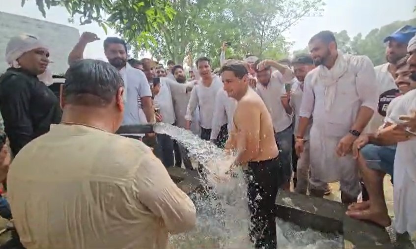 Deepender Hooda drove a tractor - 3