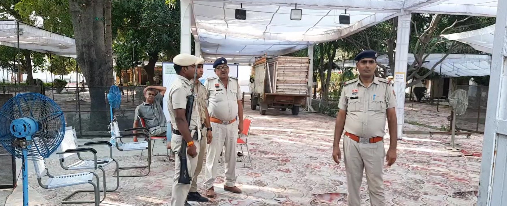 रोहतक में कड़ी सुरक्षा के बीच स्ट्रॉन्ग रूम में रखी गई EVM, 3 लेयर सुरक्षा और CCTV से निगरानी