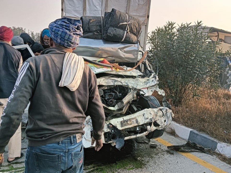 Punjab में यात्रियों से भरी बस खाई में गिरी, कई व्यक्ति घायल, 4 1df3f192 9566 4a0a bc27 f0df57c72072 1732858046025