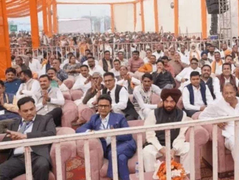 Haryana सीएम के कार्यक्रम के दौरान बिजली गुल, राष्ट्रगान के समय लाउडस्पीकर हुए बंद 2 Screenshot 2549