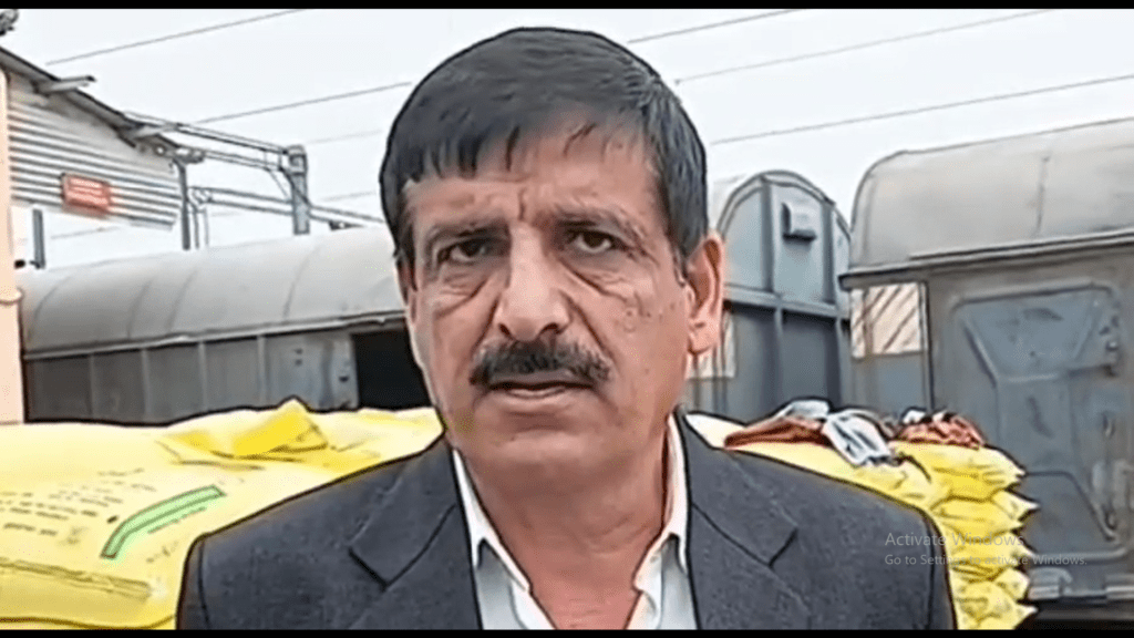 Bhiwani में किसानों को बड़ी राहत, 71,000 बैग DAP खाद की हुई आपूर्ति, खाद की कमी से मिलेगी मुक्ति 2 Screenshot 3338