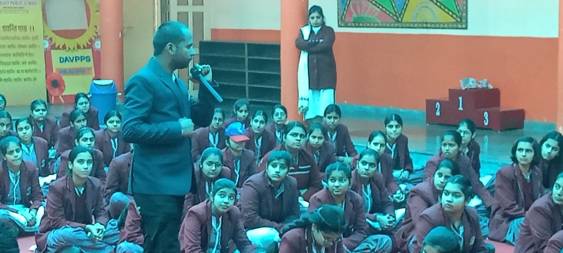 DAV पुलिस पब्लिक स्कूल में 'राष्ट्रीय सेवा योजना' के तहत 7 दिवसीय शिविर का आयोजन, Cyber अपराध पर विशेष जागरूकता सत्र