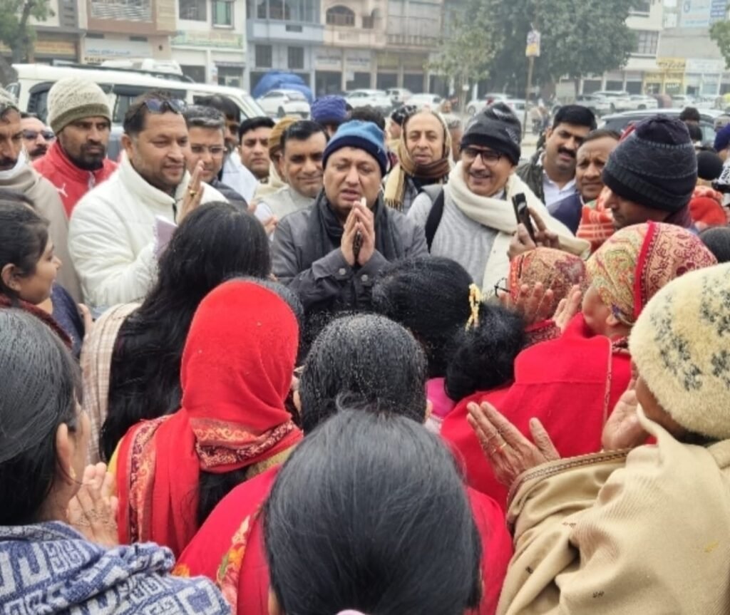 महाकुंभ यात्रा के लिए समालखा से रवाना हुई पहली निःशुल्क बस 4 WhatsApp Image 2025 01 17 at 5.03.43 PM