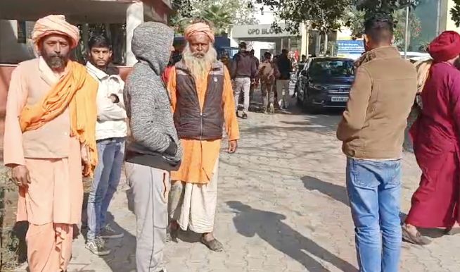 Panipat के अस्पताल में मरीज की मौत पर परिजनों का हंगामा, डॉक्टरों पर लगाए ये आरोप