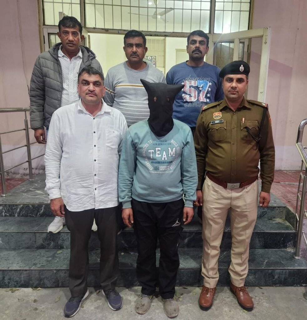 CIA-1 स्टाफ की टीम ने गाडी सवार युवक को नशीले पदार्थ सहित किया काबू, करीब 361 KG डोडा चूरा पोस्त बरामद 3 WhatsApp Image 2025 01 22 at 11.21.35 AM