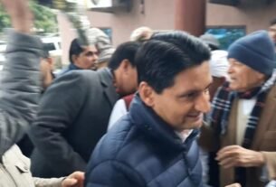 Deepender Hooda raised questions on Khattar's comment in Rohtak, said- it shows the mentality of the person