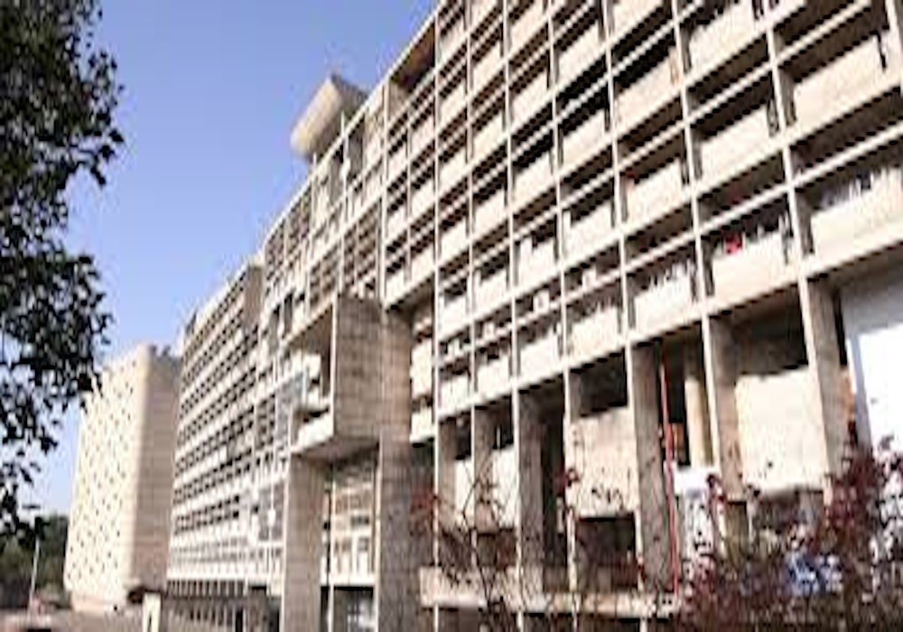 Haryana: मुख्यमंत्री कार्यालय में बदलाव: तरुण भंडारी को राजनीतिक सचिव, प्रवीण अत्रे फिर से मीडिया सचिव