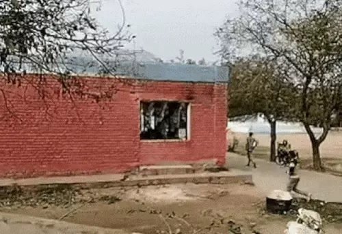 Haryana बोर्ड परीक्षा में खुली नकल, पहले ही दिन पेपर हुआ लीक, सुरक्षा व्यवस्था पर उठे सवाल 4 3 16