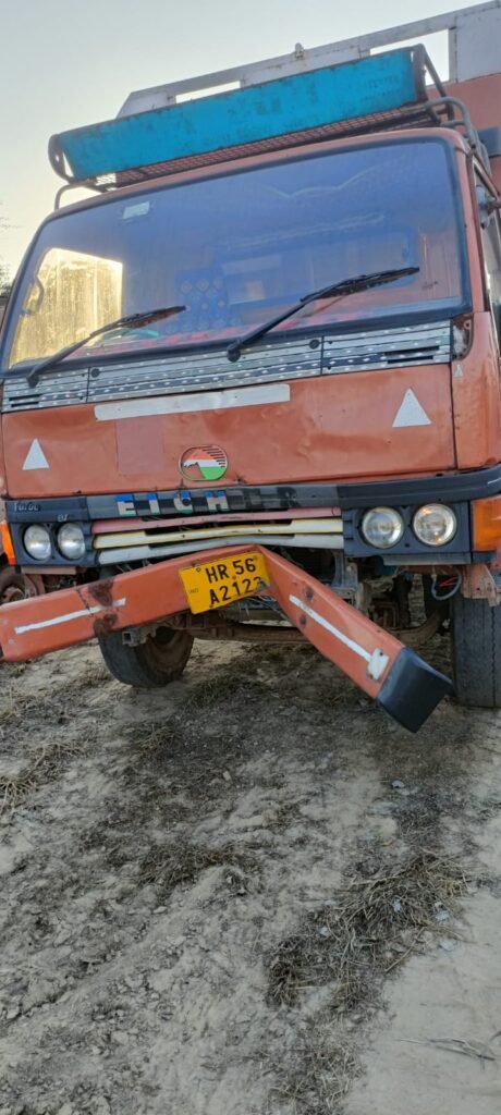 Hisar में दर्दनाक हादसा, ट्रक ने बाइक सवार परिवार को कुचला, तीन की मौत, एक महिला घायल 2 WhatsApp Image 2025 02 07 at 5.26.42 PM 1