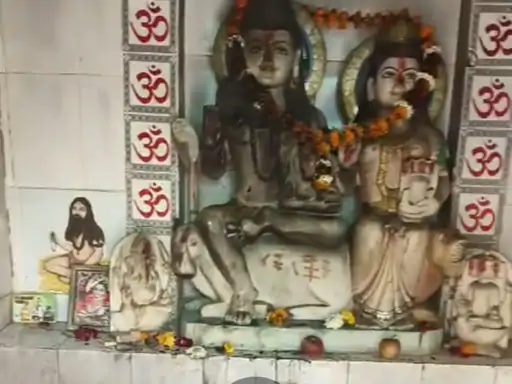 हरियाणा में शिव मंदिर में मिली युवक की जलती हुई लाश, जांच में जुटी पुलिस