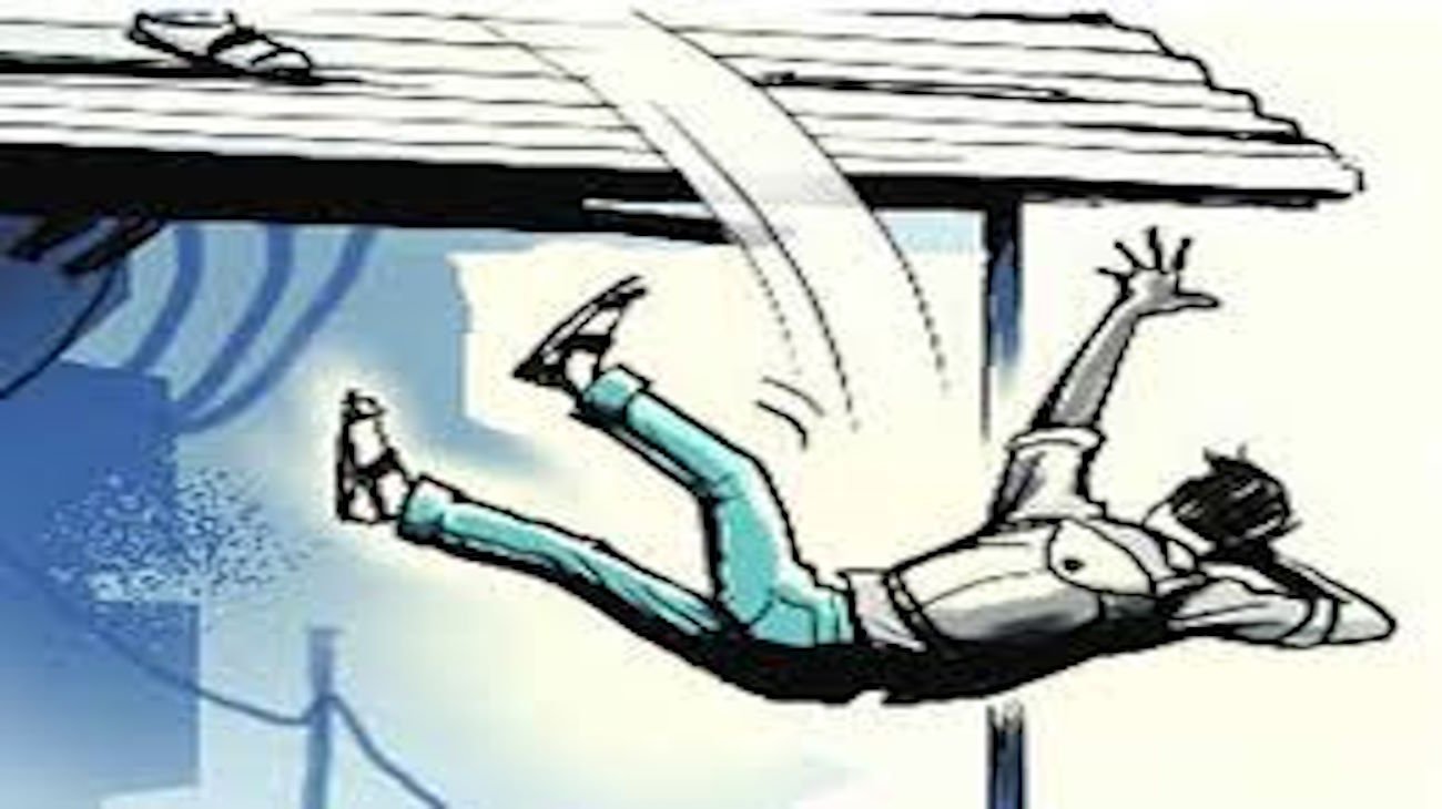 Sirsa: 25-year-old youth dies a painful death after falling from the roof, the accident happened while he was sleeping at a friend's house