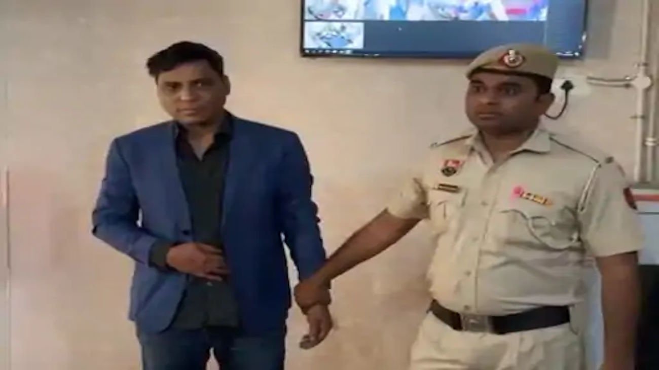 Faridabad police arrested fake IPS Gaurav Sharma, a case of woman harassment also came to light